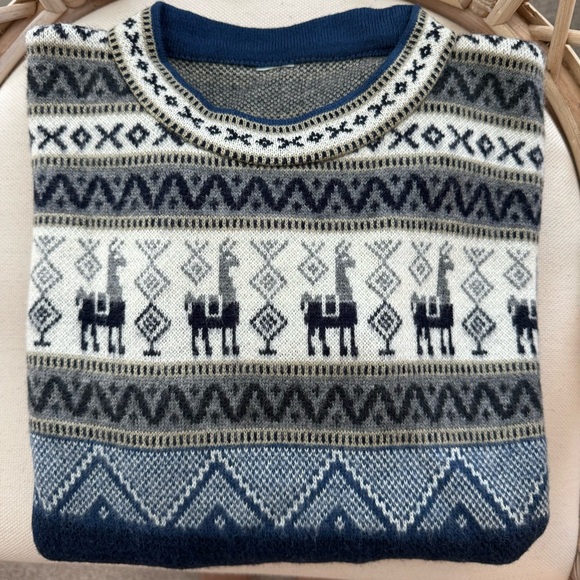 NWOT Alpaca Wool Sweater with Andean Llama Design Medium - Picture 6 of 16